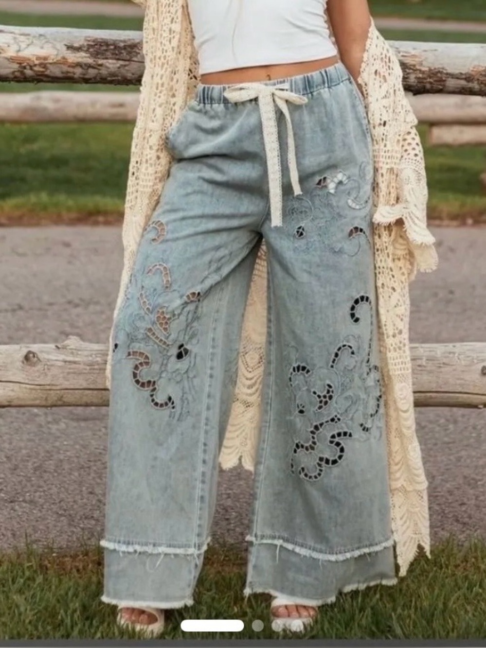 POL Embroidered Eyelet Wide Leg Denim Pants Sz L